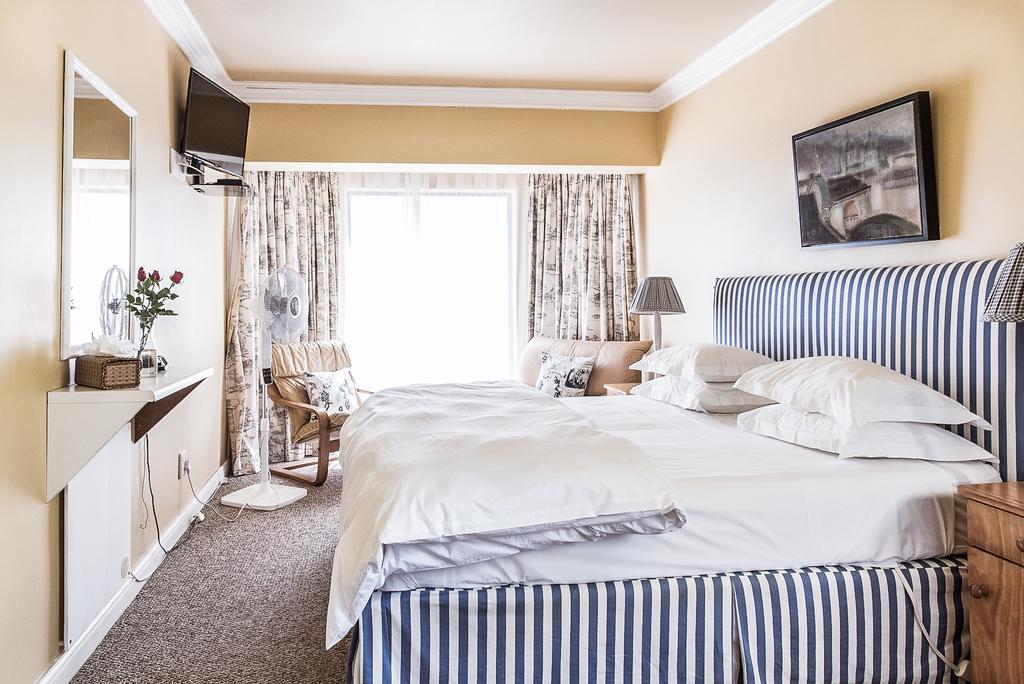 Highview Lodge Mossel Bay Exterior photo