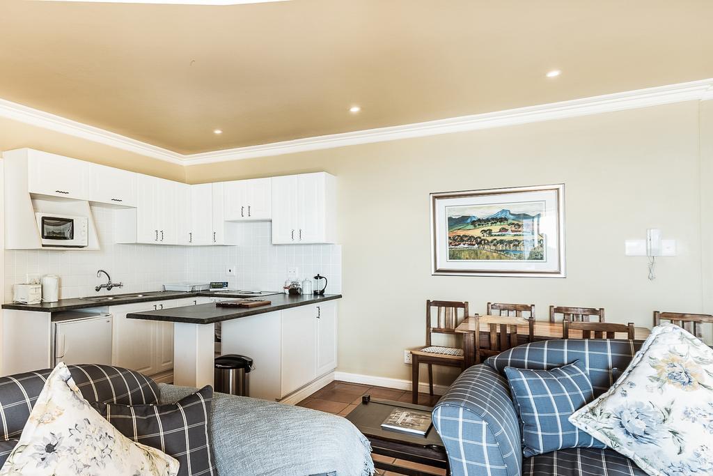 Highview Lodge Mossel Bay Exterior photo